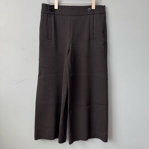Ann Taylor Wide Leg High Rise Crop Pants in Black. Side Zip. Button Detail. 6